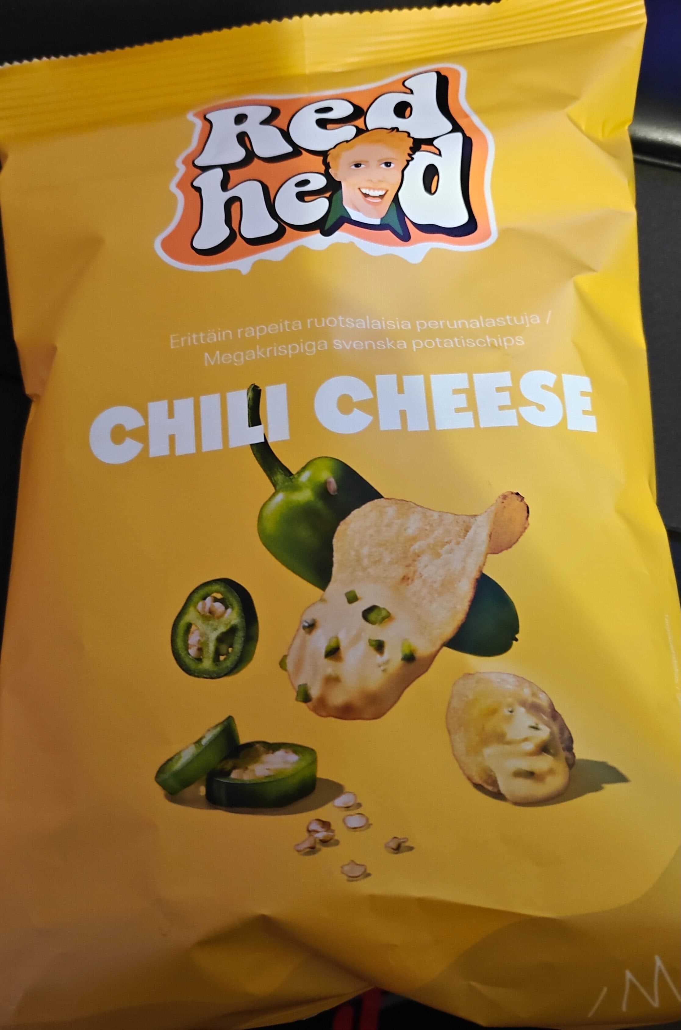 Redhead Chili Cheese potato chips packshot