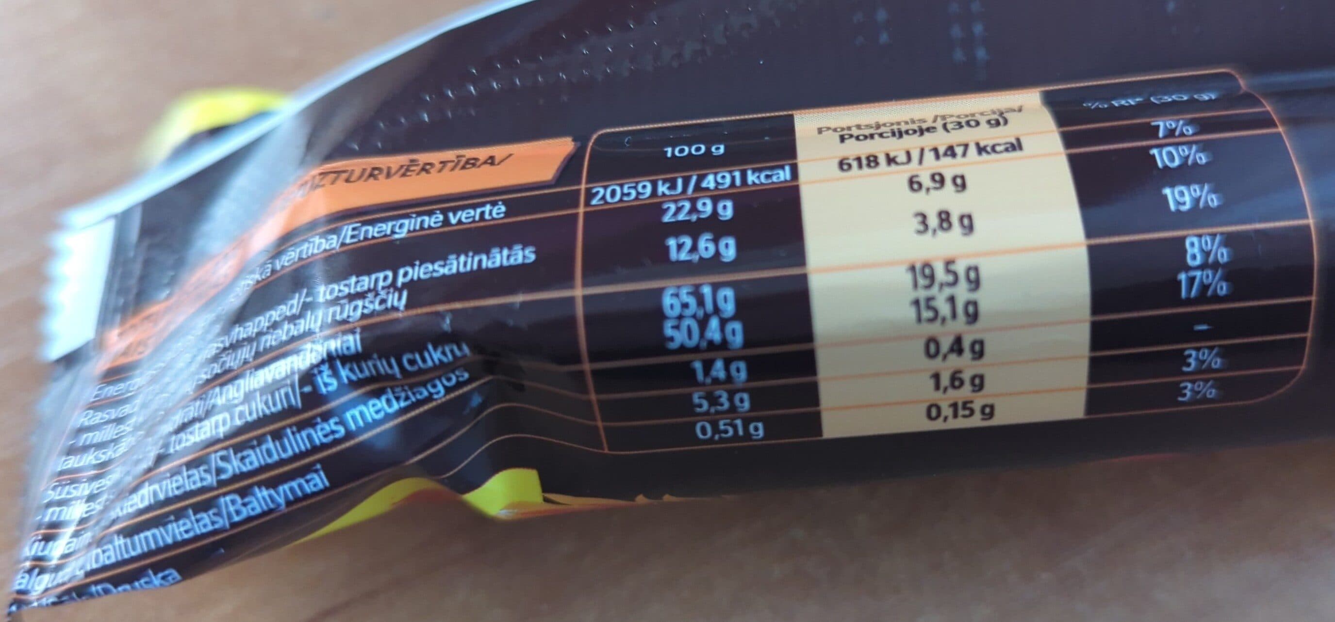 Nestlé Šokoladinis batonėlis packshot