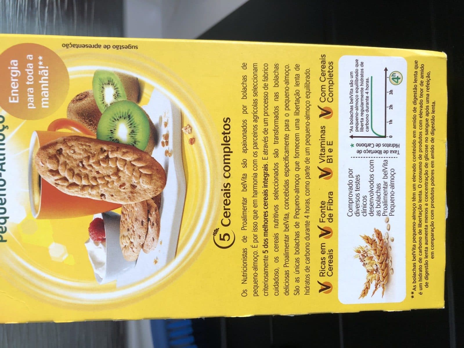 belVita Honey And Nut With Choc Chips packshot
