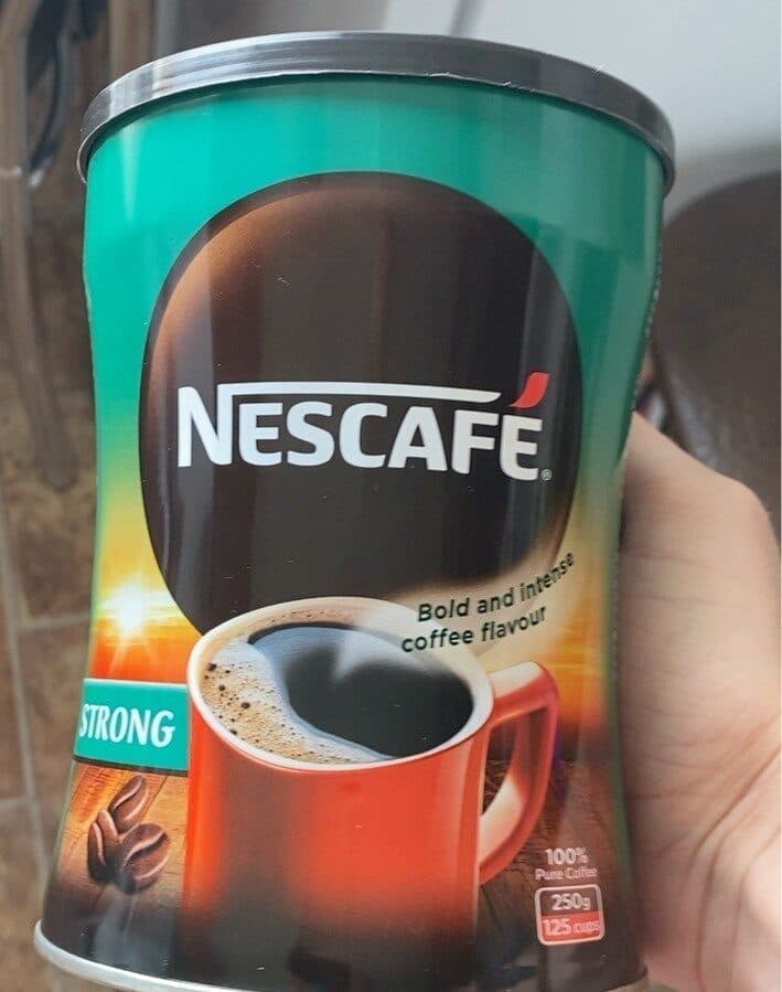 Nescafé strong coffee packshot