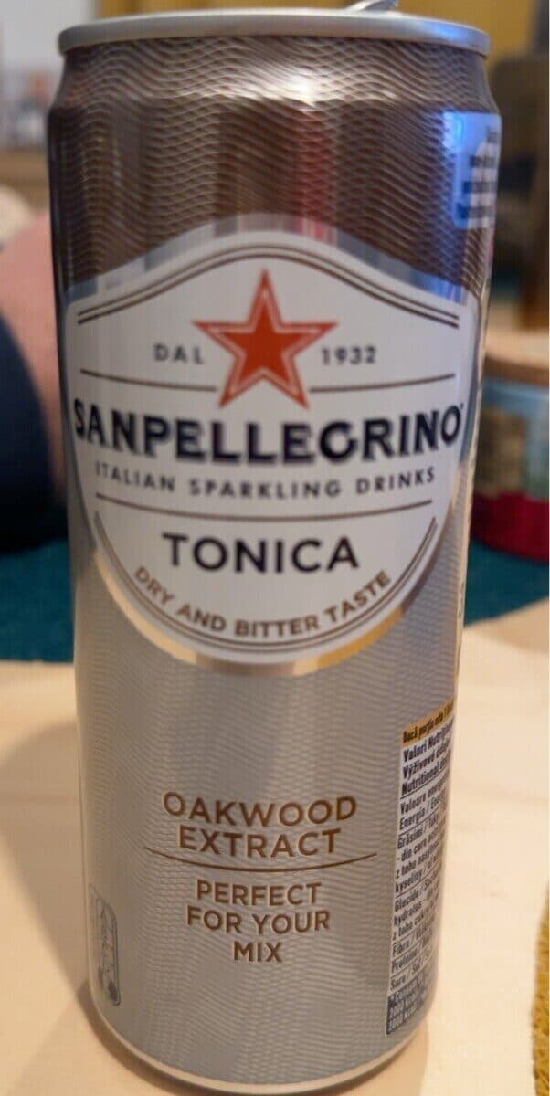 San Pellegrino product packshot