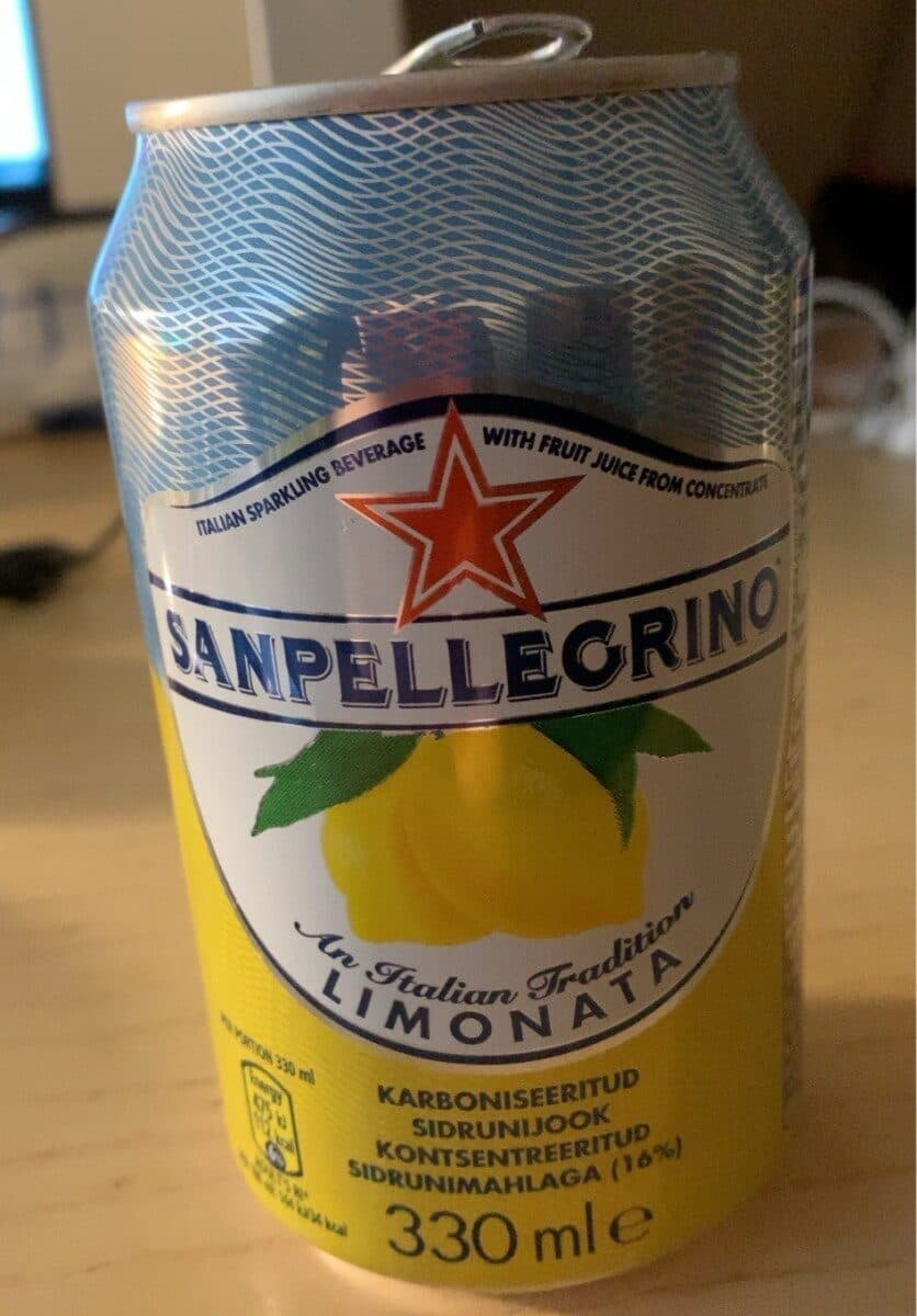 San Pellegrino Limonata packshot