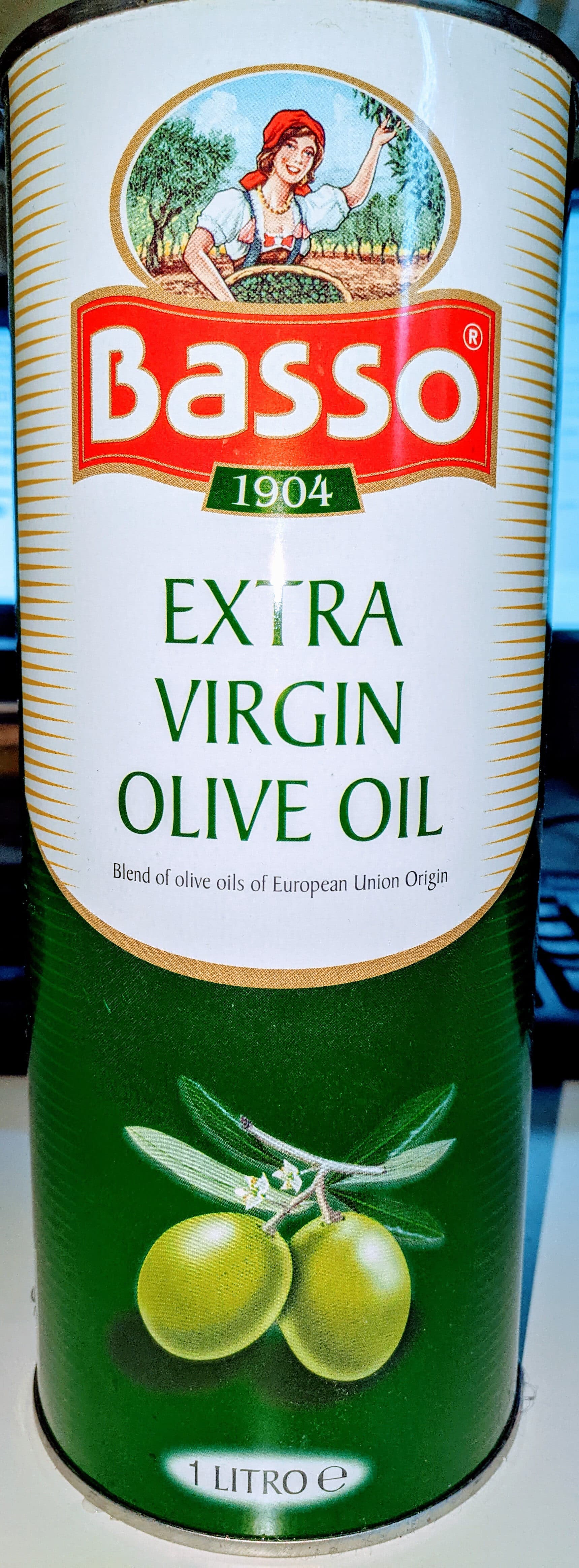 BASSO EXTRA VIRGIN OLIVE OIL - Blend of olive oils of European Union Origin packshot