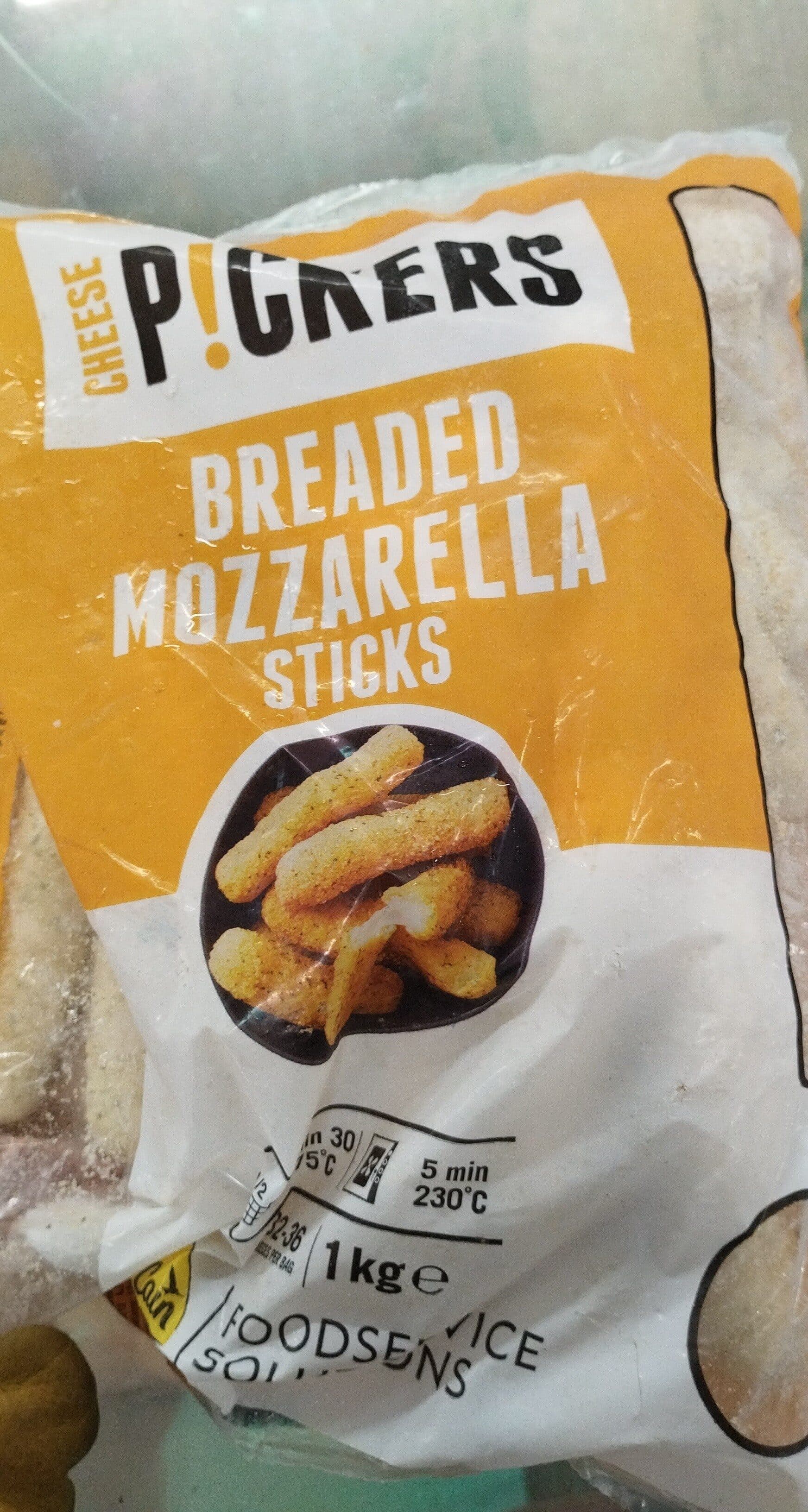 Cheese Pickers Mozzarella Sticks packshot