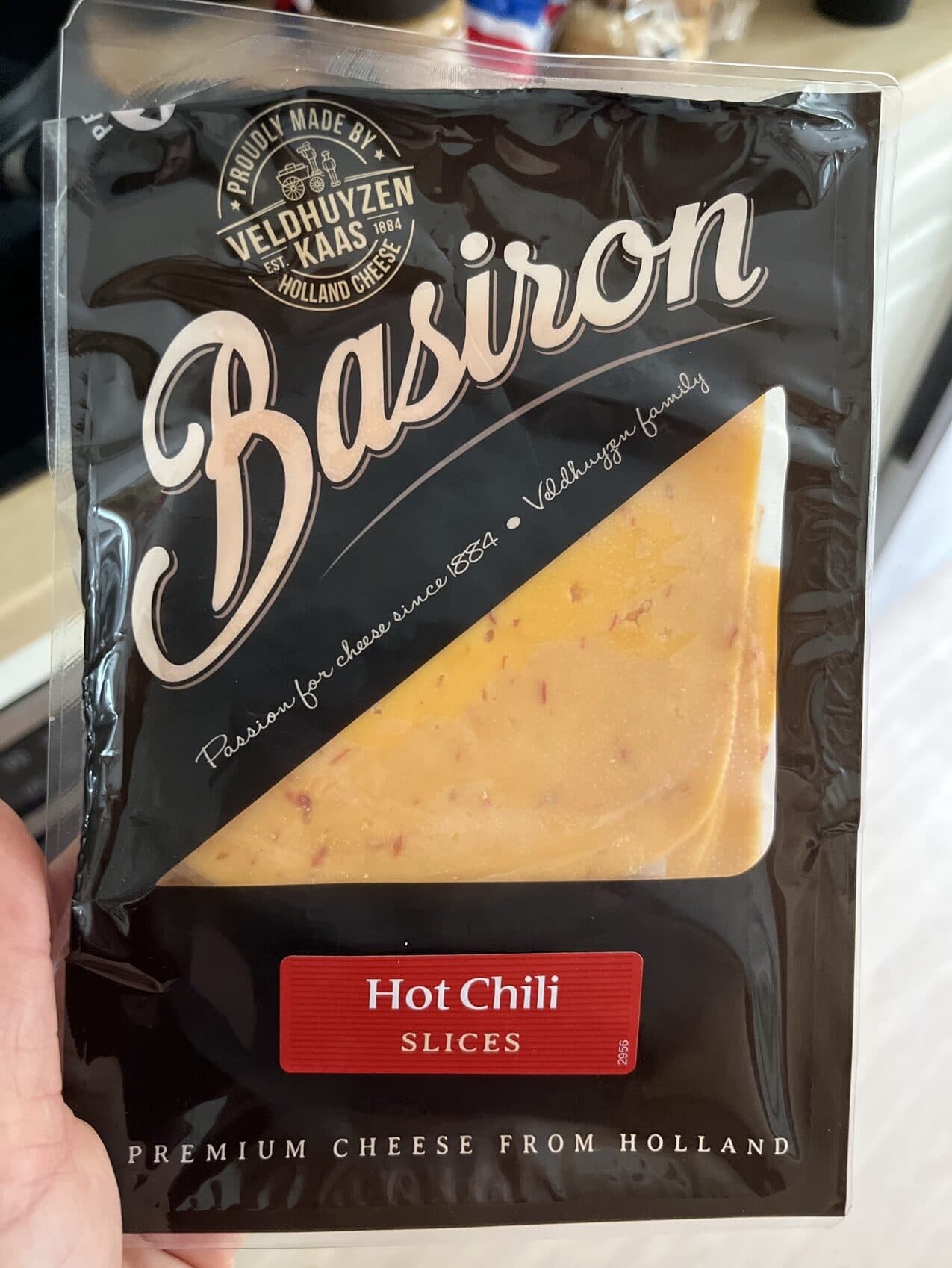 Basiron Hot Chili Cheese Slices packshot