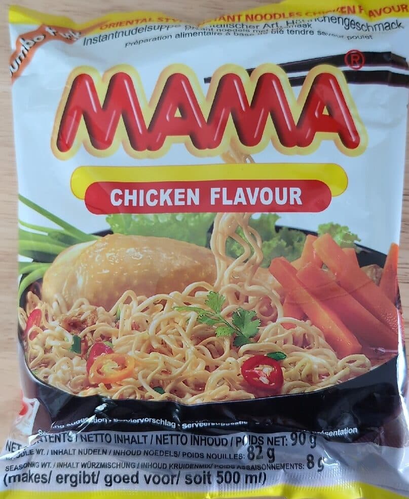 MAMA Oriental style instant noodles chicken flavour packshot