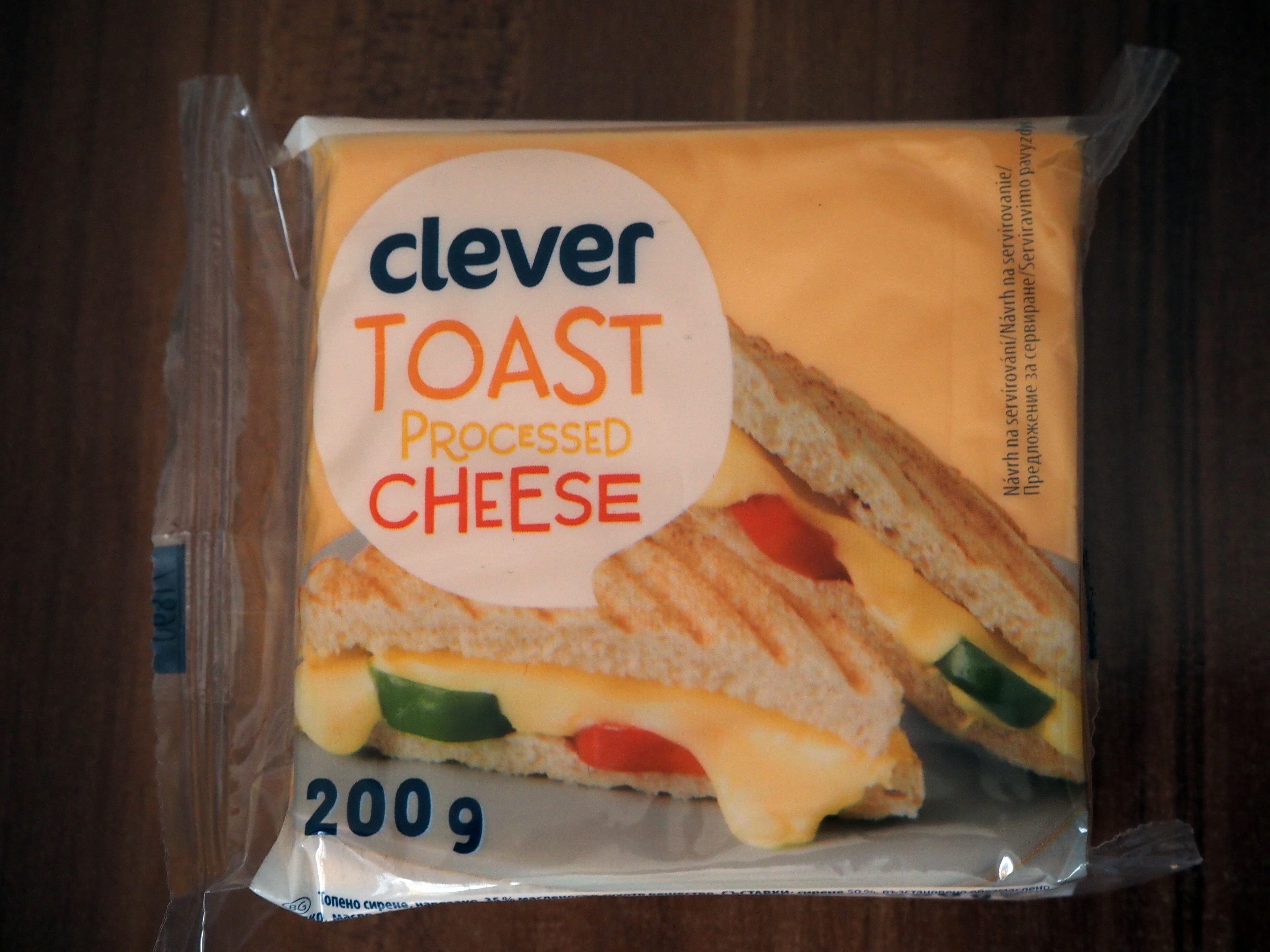 Clever Toast Cheese packshot