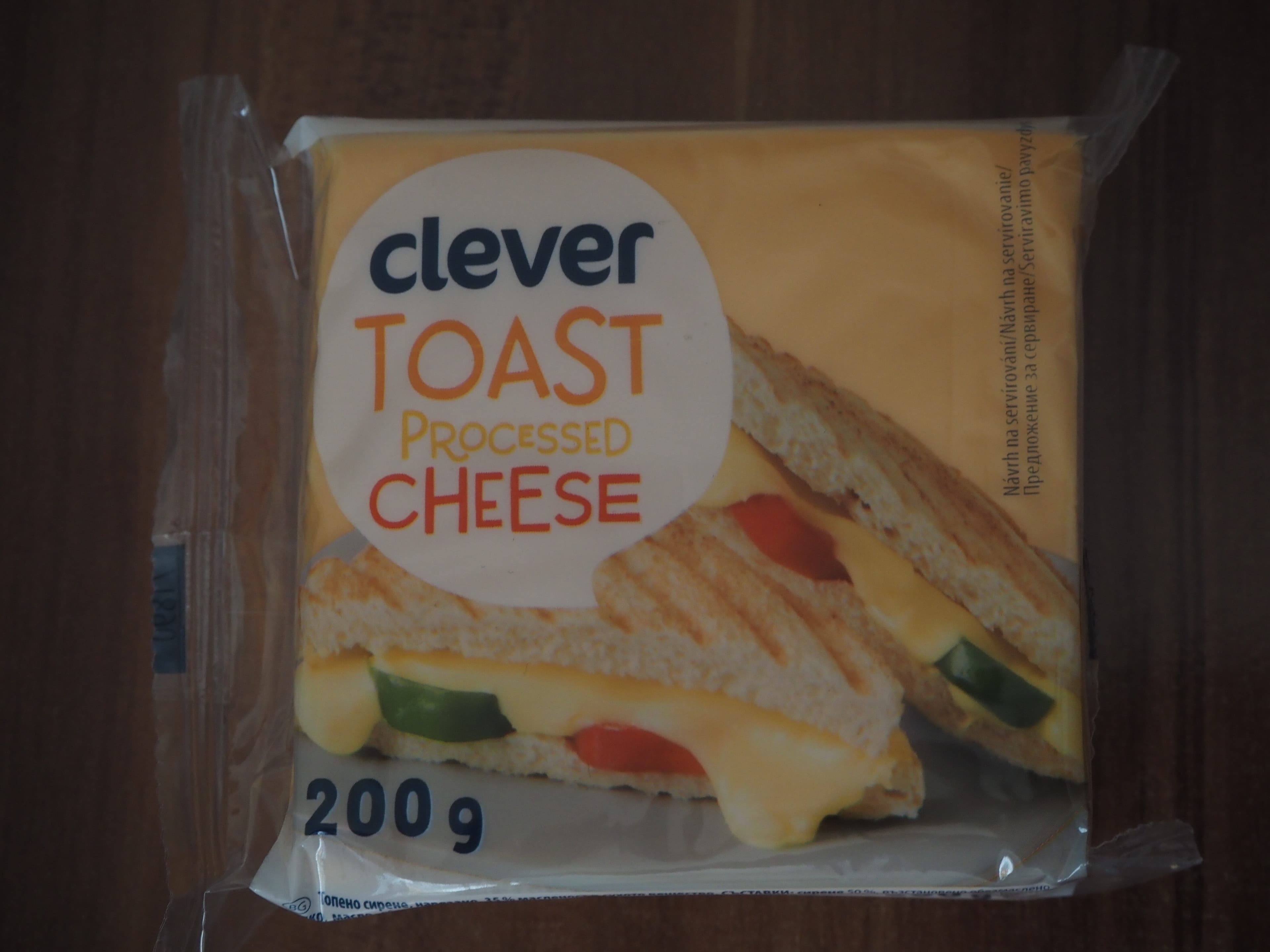 Clever Toast Cheese packshot