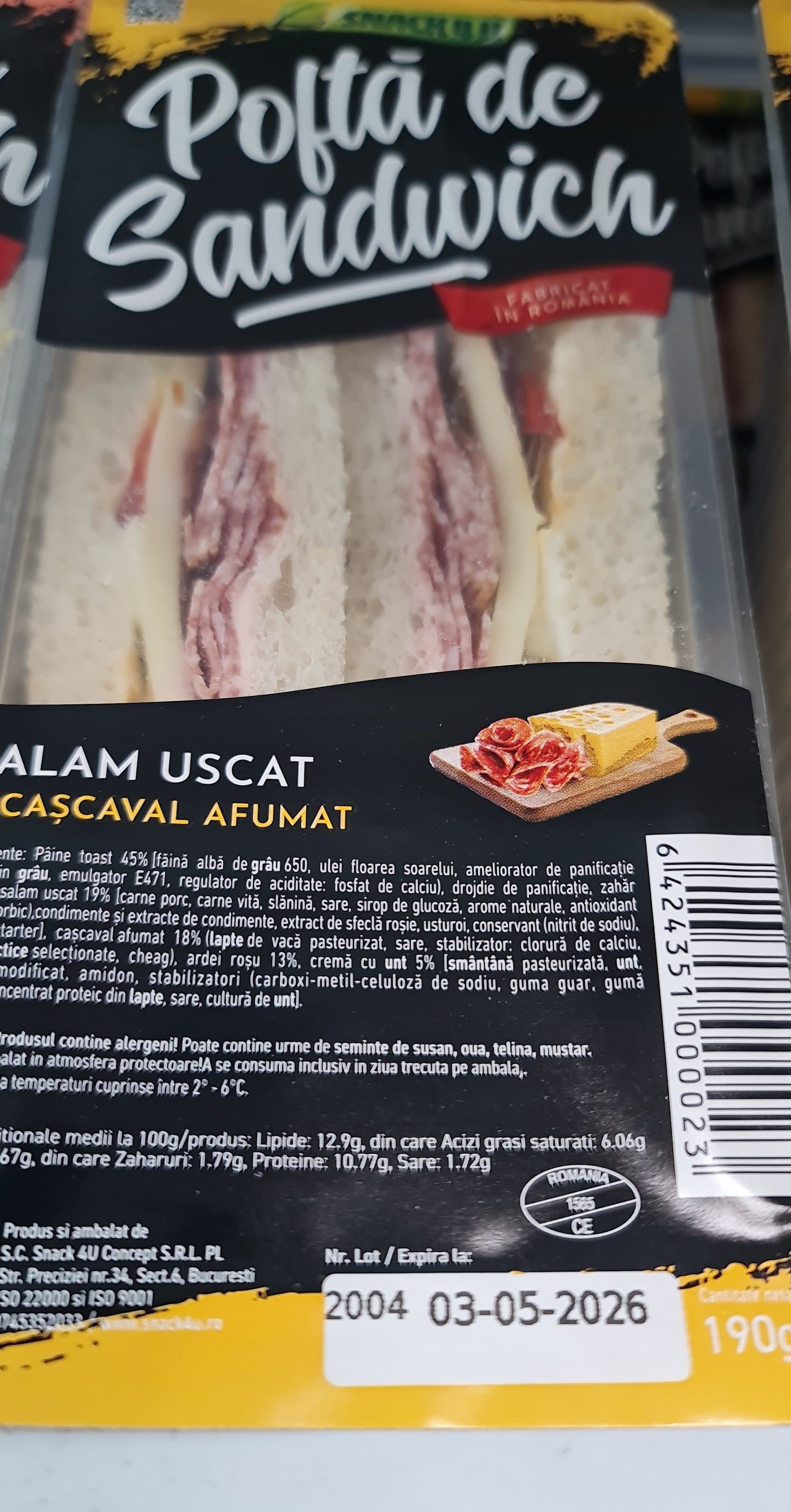 Snack 4 U Sandwich with cheese and smoked cheee packshot